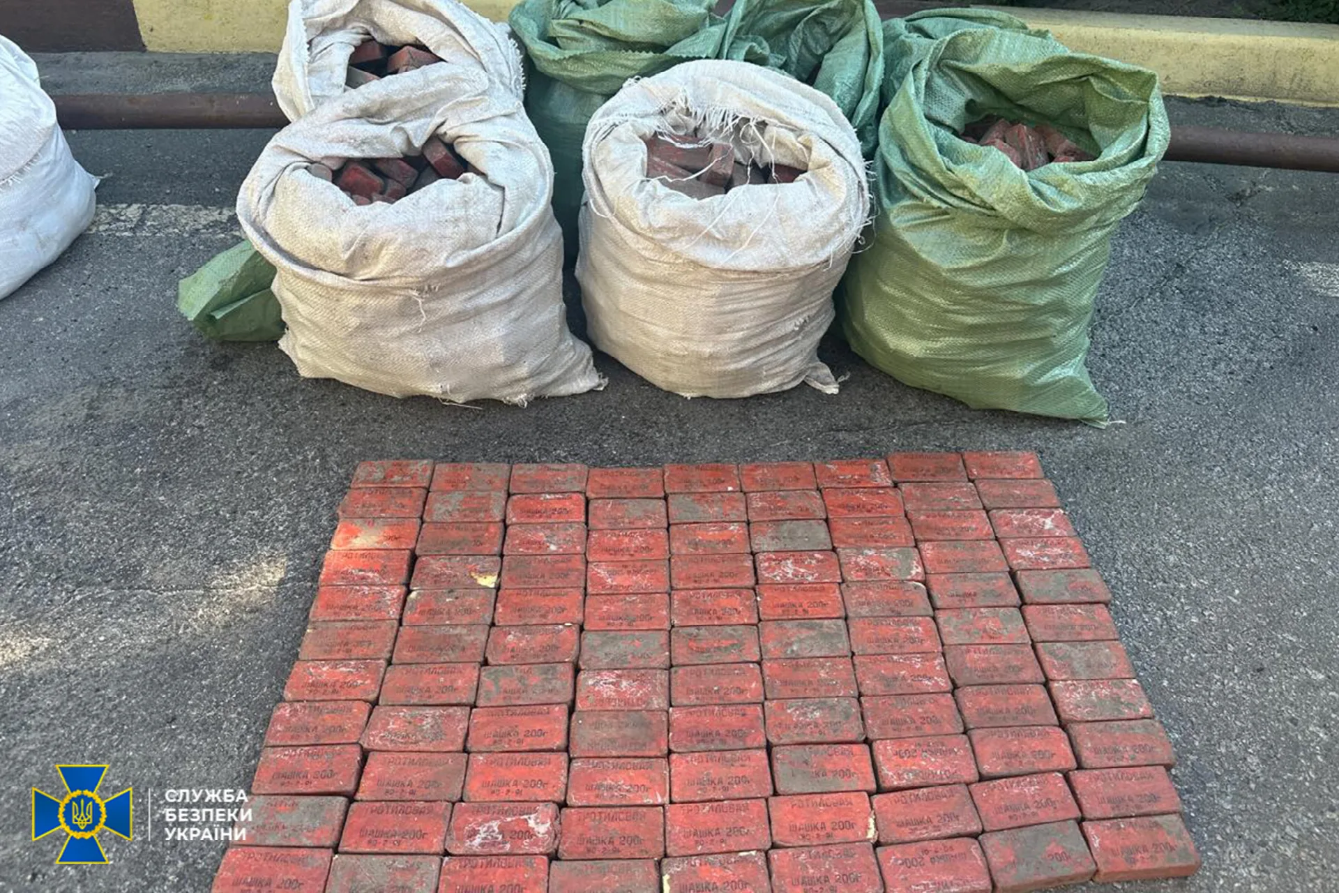 Attempted Sale of Half a Ton of TNT: Armed Forces Unit Commander Exposed in Kharkiv Region
