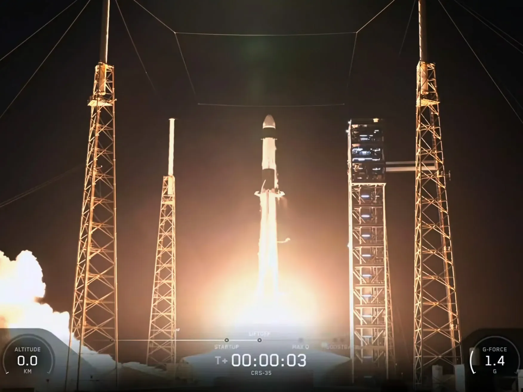 Dragon вирушив до МКС із понад 2,8 тонни вантажу